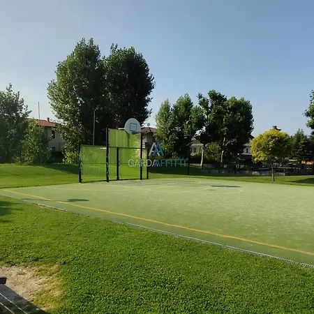 Twins - 200m Dal Di Garda Con Piscina Lägenhet