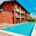 Twins - 200m Dal Di Garda Con Piscina Appartement