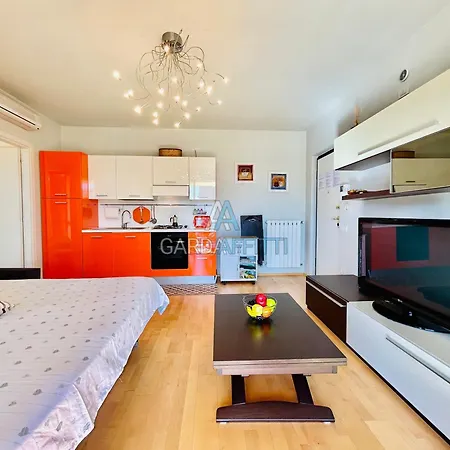 Twins - 200m Dal Di Garda Con Piscina Appartement *